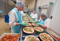 Od zaraz praca w Norwegii przy produkcji pizzy dla par bez języka w Bergen Od zaraz praca w Norwegii przy produkcji pizzy dla par bez języka w Bergen